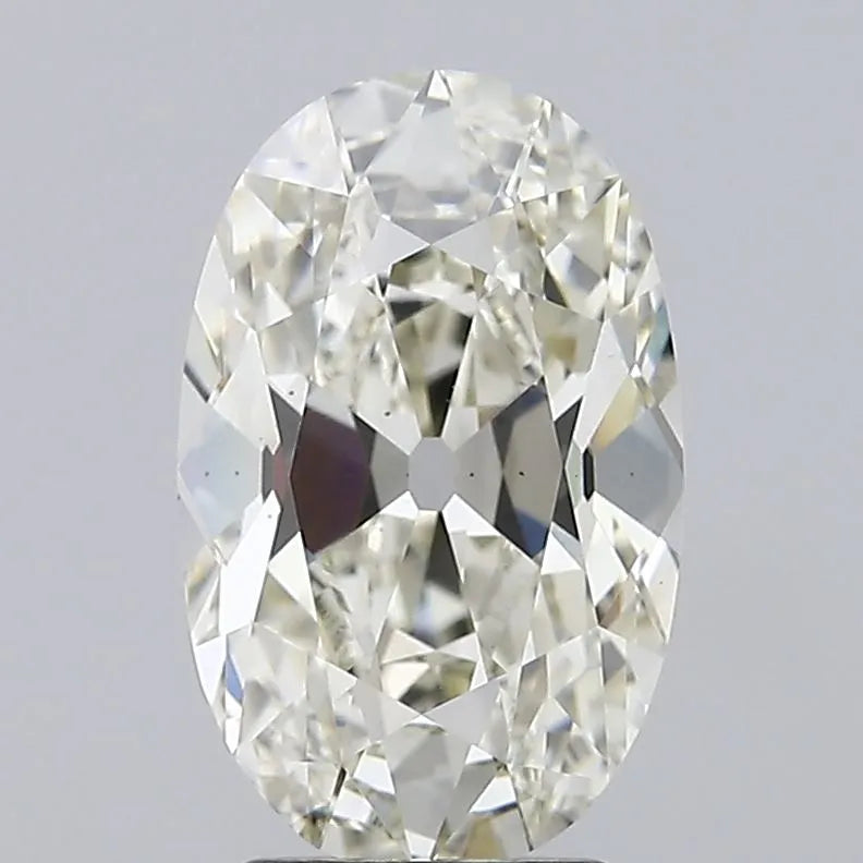 3.03ct Cushion brilliant Lab Grown Diamond (Colour J, Clarity VS2, IGI Certified)